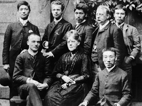 Shohé Tanaka (in the middle of second row) in Germany in late 1880s